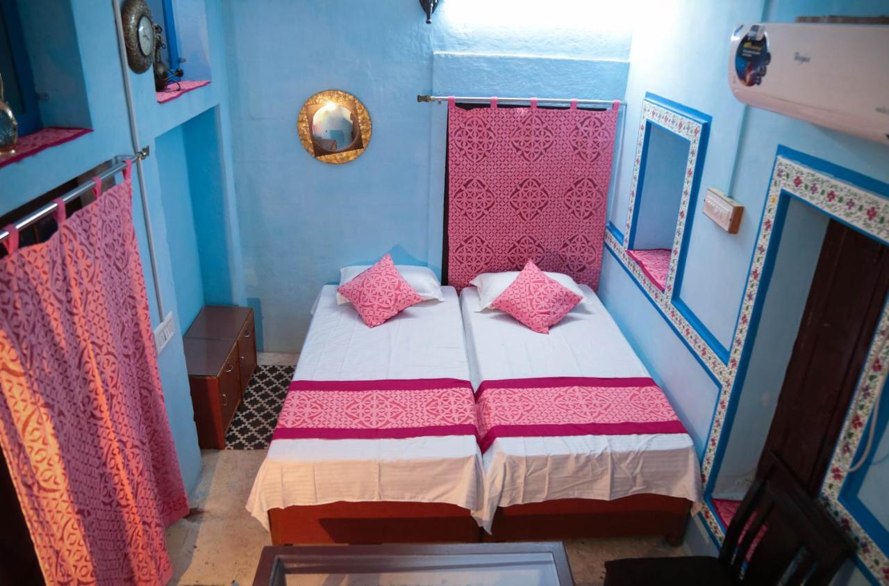 Purn Haveli 2*